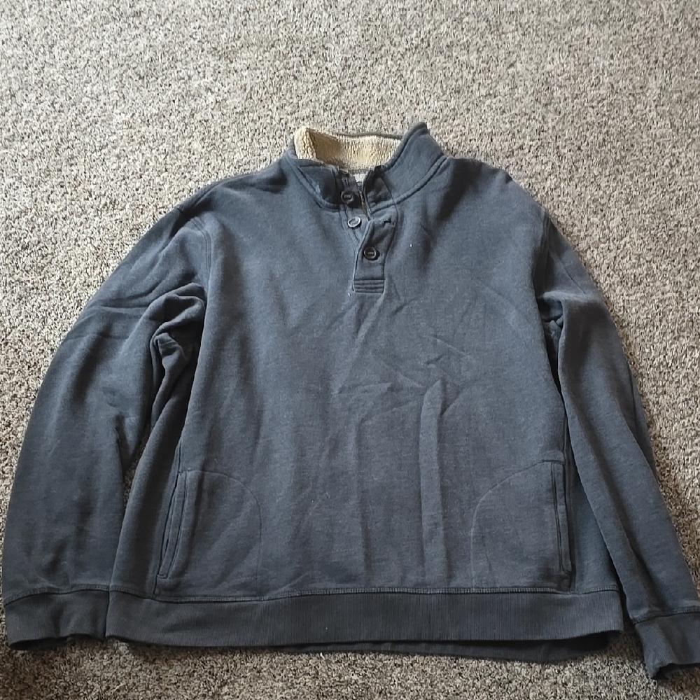 Gray Pullover Sweatshirt